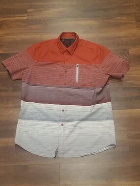 Point Zero Short-Sleeve Button-Down in Rust, Maroon and White